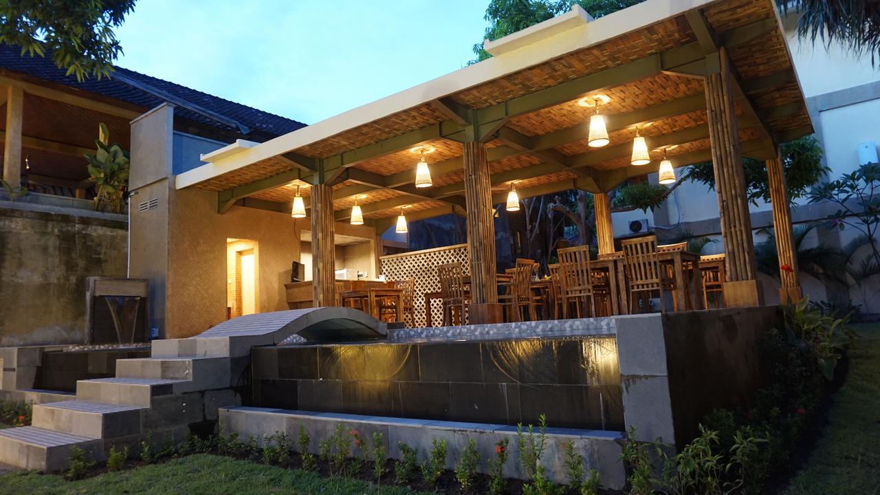 The Inn Sunsethouse Senggigi Exterior photo